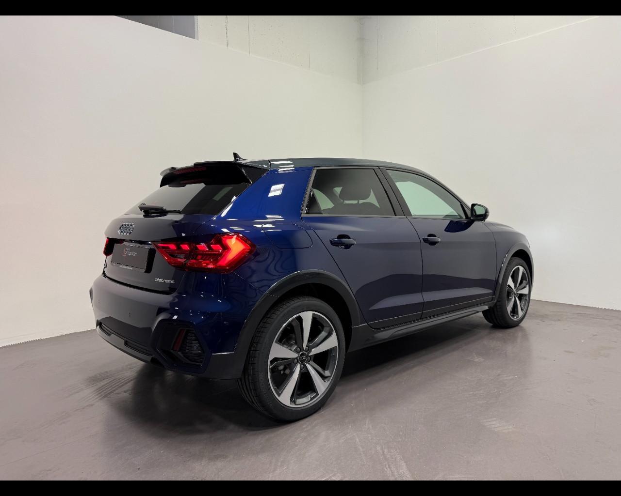 AUDI A1 ALLSTREET 30 TFSI S-TRONIC IDENTITY CONTRAST