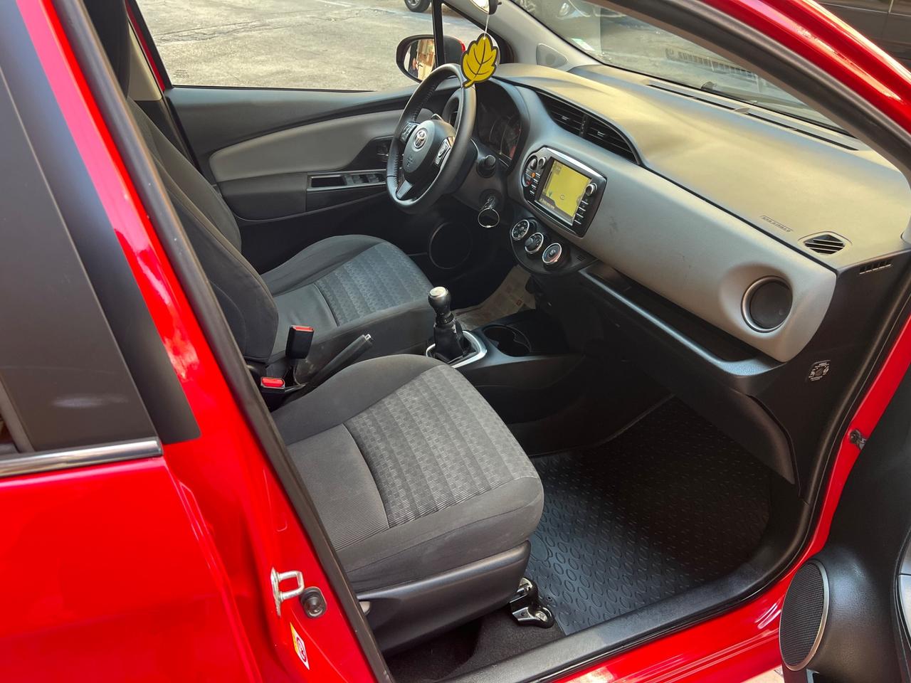 Toyota Yaris 1.0 5 porte Lounge
