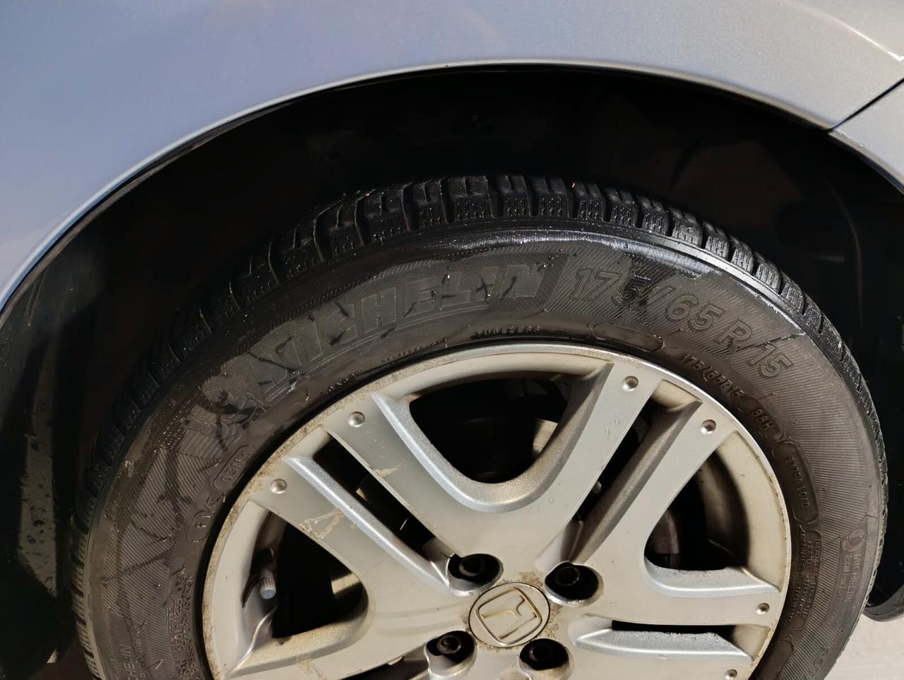 HONDA JAZZ del 2009 1200 BENZINA