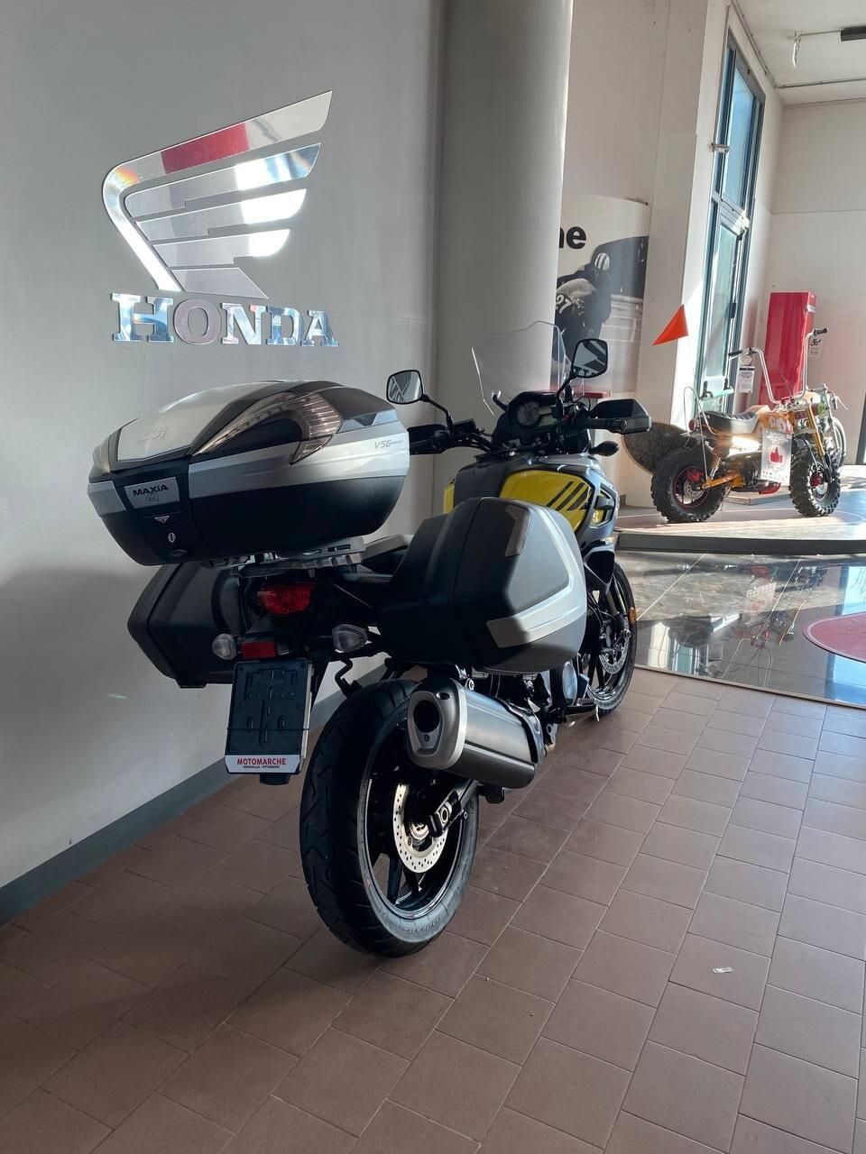 Suzuki V-Strom 1000