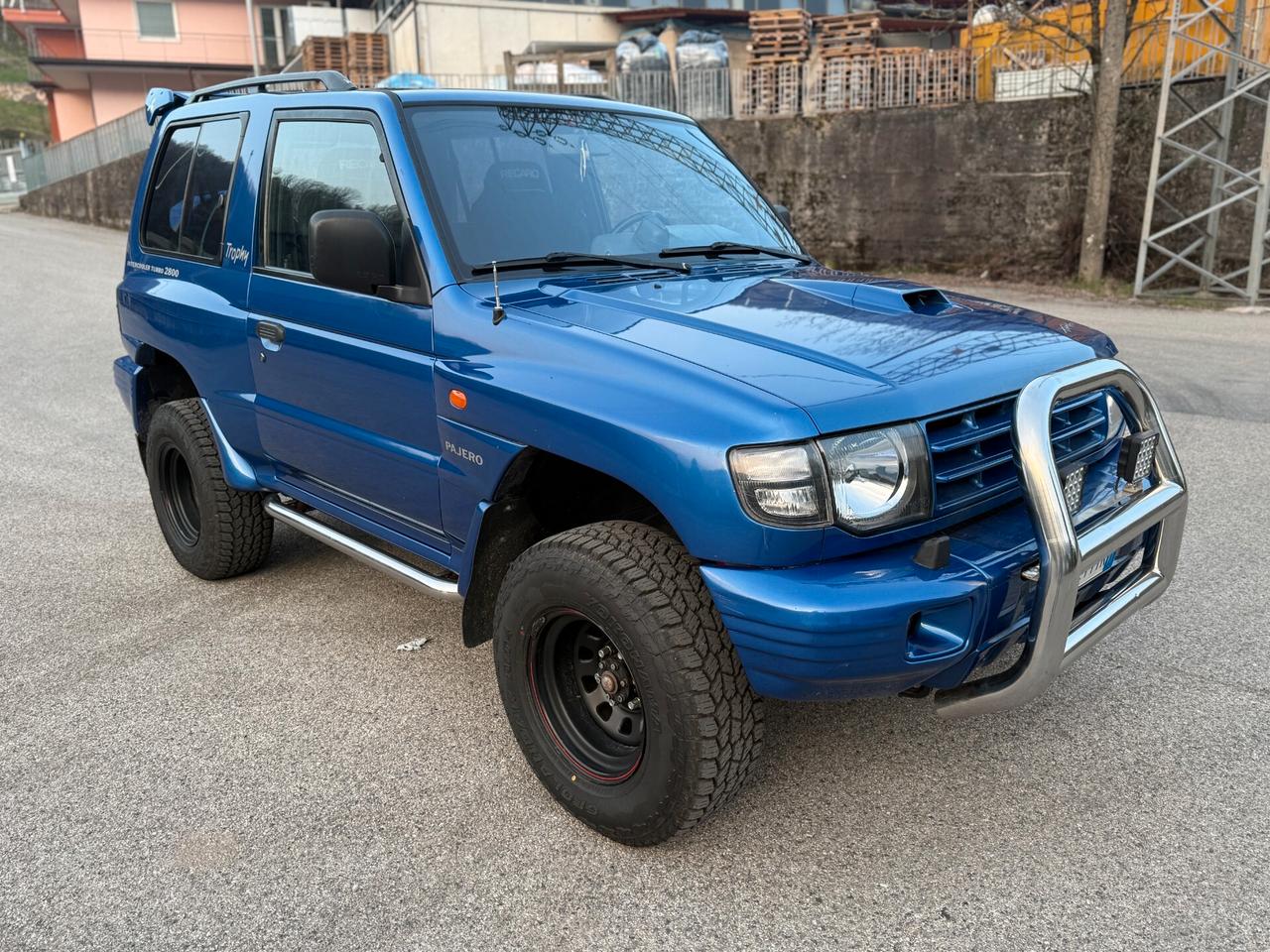 Mitsubishi Pajero 2.8 TDI Target Trophy 125cv