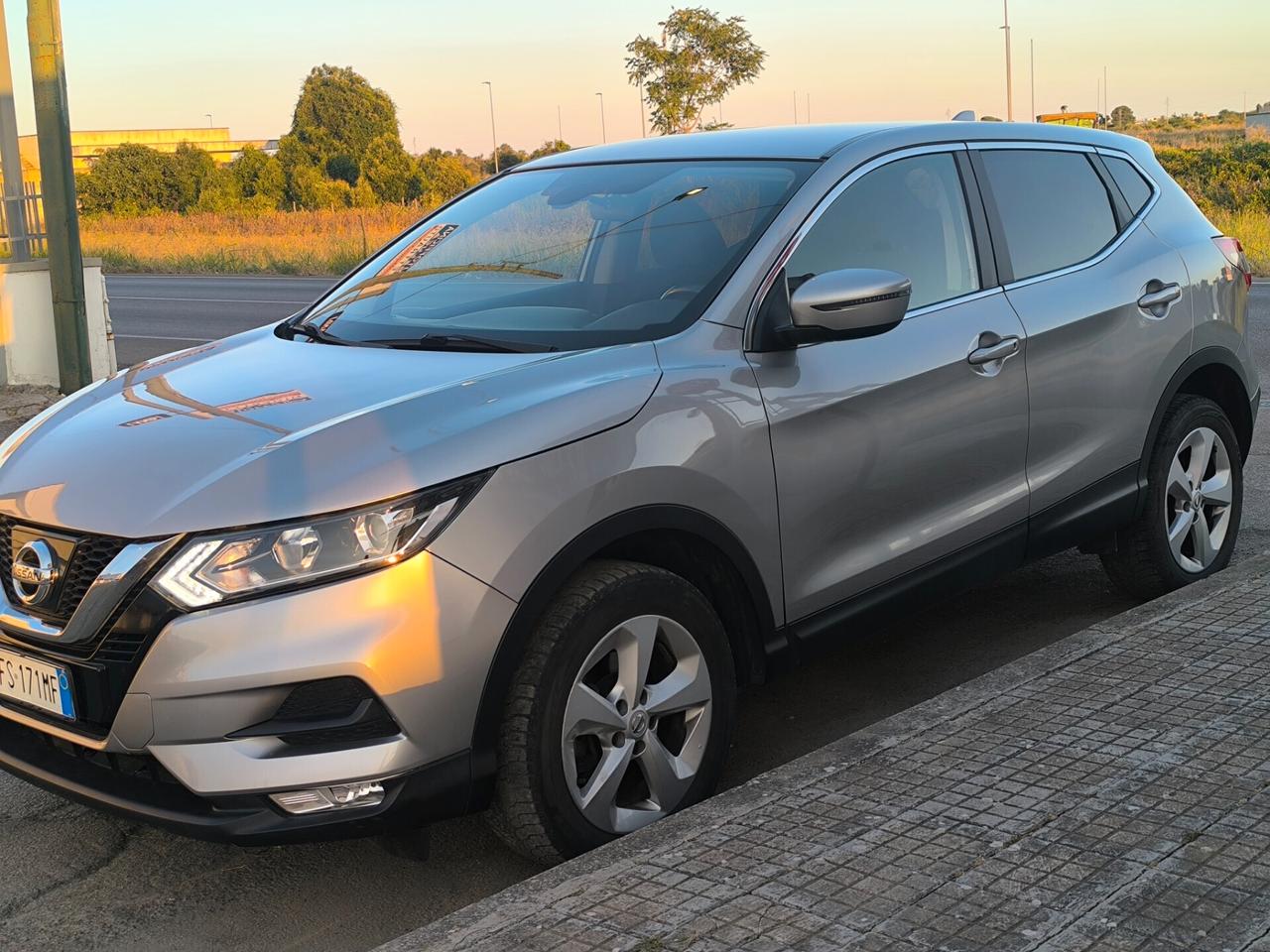 NISSAN QASHQAI 1.5 DIESEL 110cv NAV/RETROCAMERA