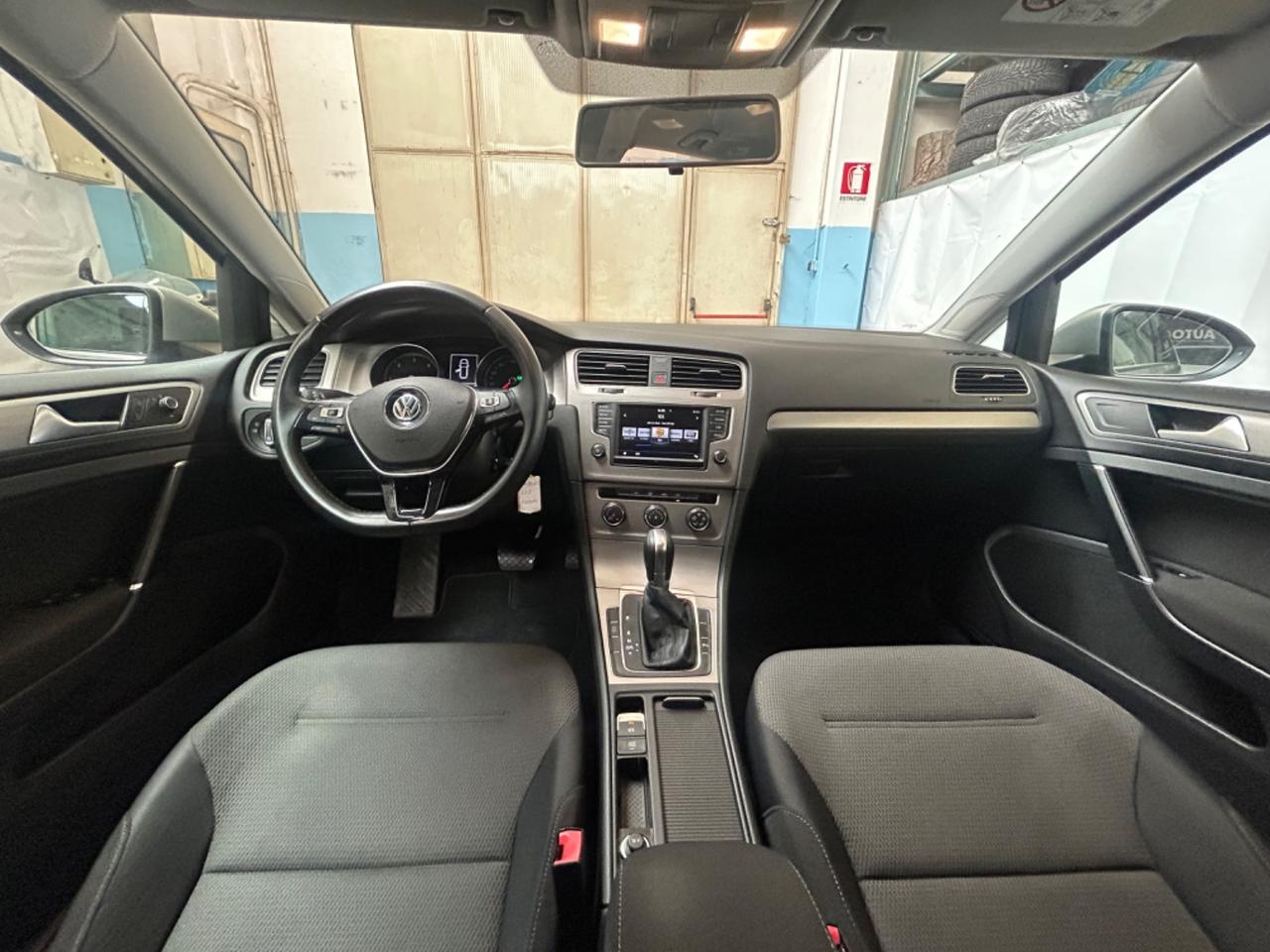 Volkswagen Golf Variant 1.6 TDI 110 CV DSG Executive BlueMotion Tech.