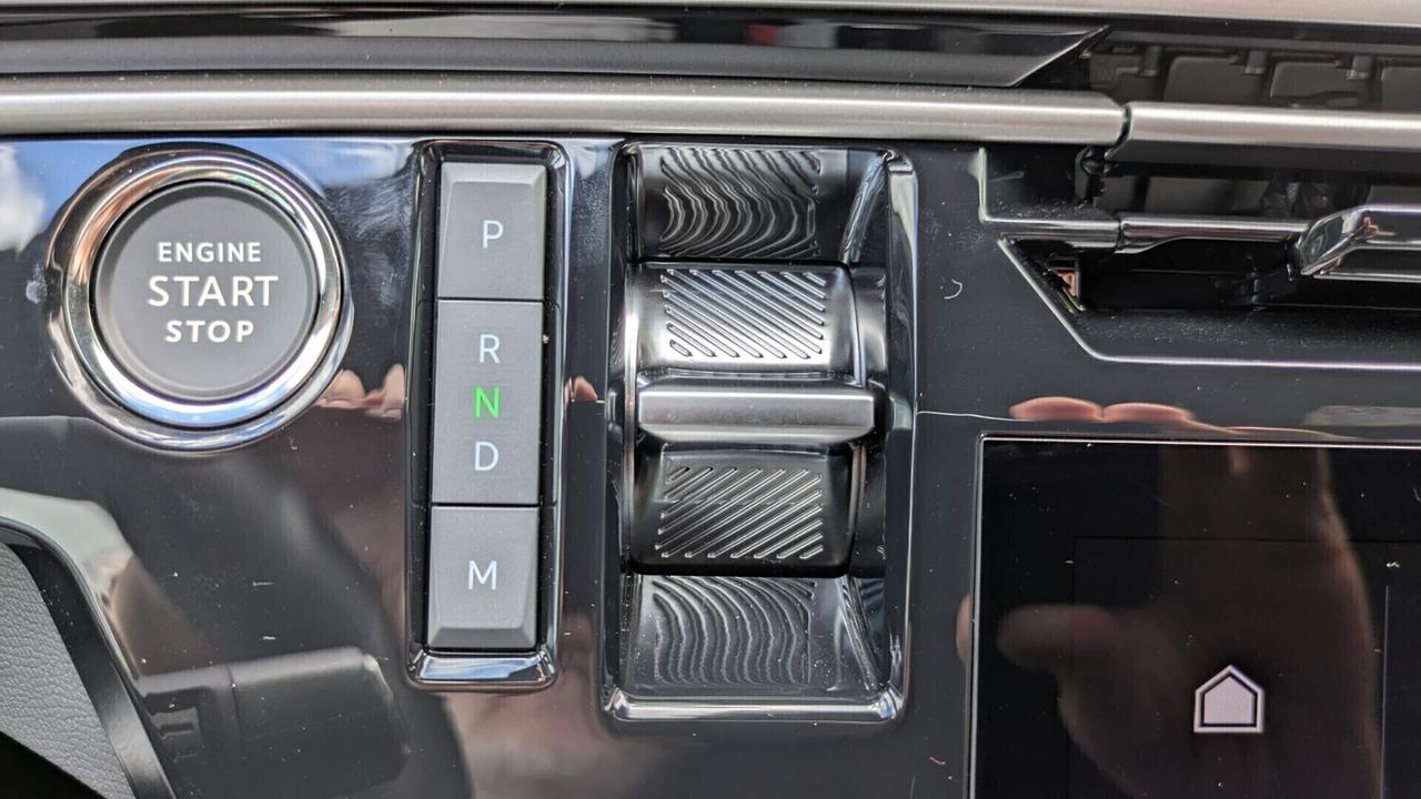 Peugeot 3008 Hybrid 145 e-DCS6 GT