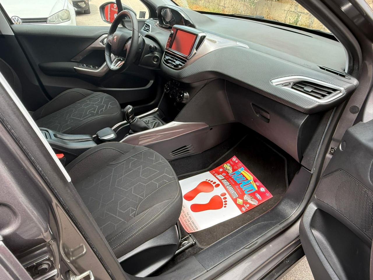 Peugeot 2008 1.6 e-HDi 92cv Urban Cross - 2014