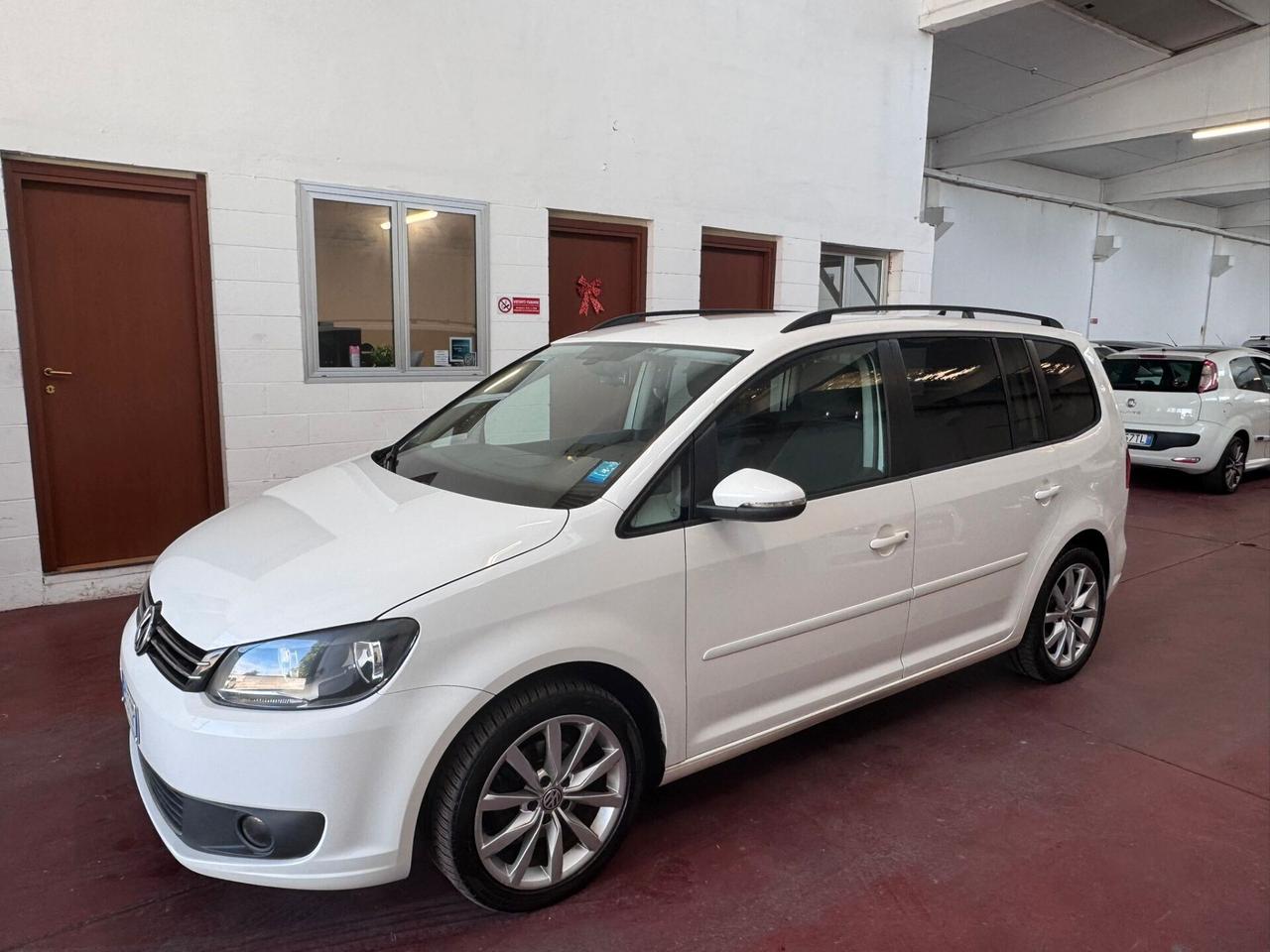 Volkswagen Touran 1.6 7 POSTI AUTOMATICA TDI DSG Comfortline neopat