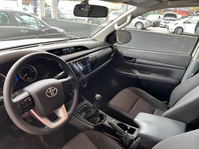 TOYOTA Hilux 2.4 D-4D 4WD 4 porte Double Cab Comfort