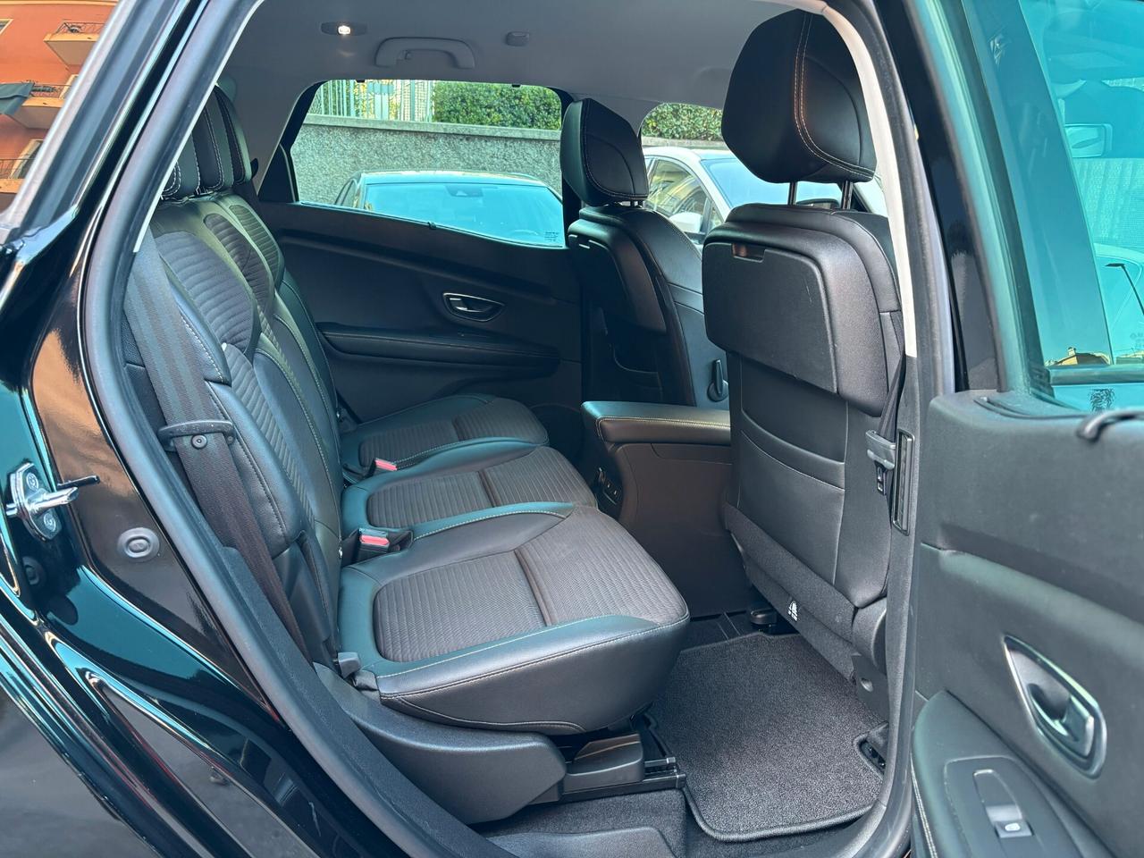 Renault Scenic Scénic dCi 8V 110 CV EDC Energy Bose