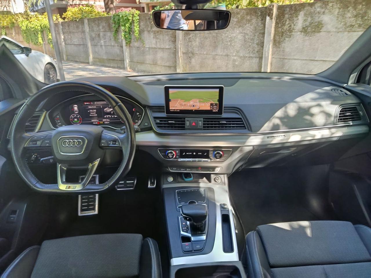 Audi Q5 S Line Plus 2.0 40 TDI #10559