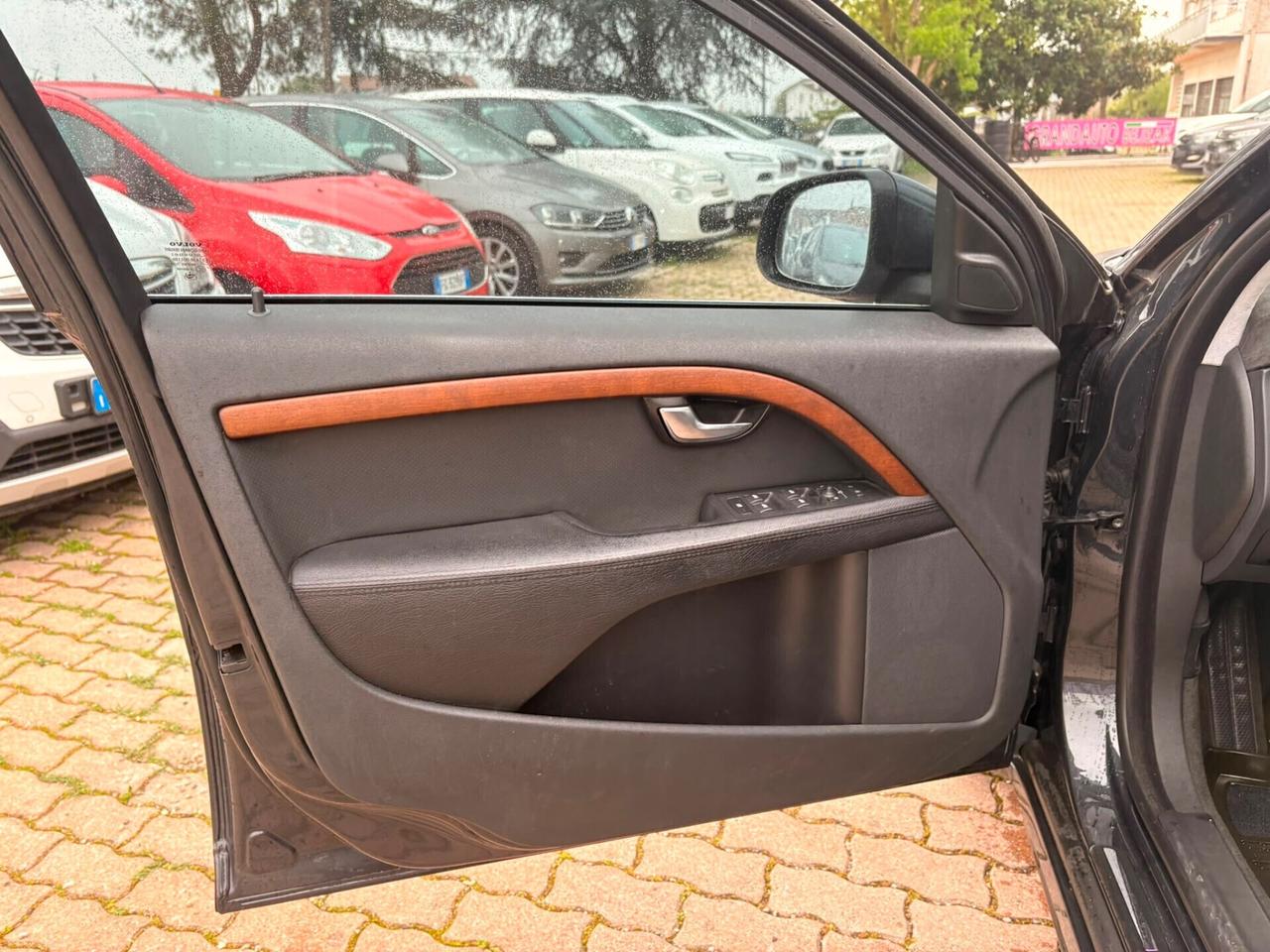 Volvo S80 2.4 D5 205 CV Geartronic Momentum