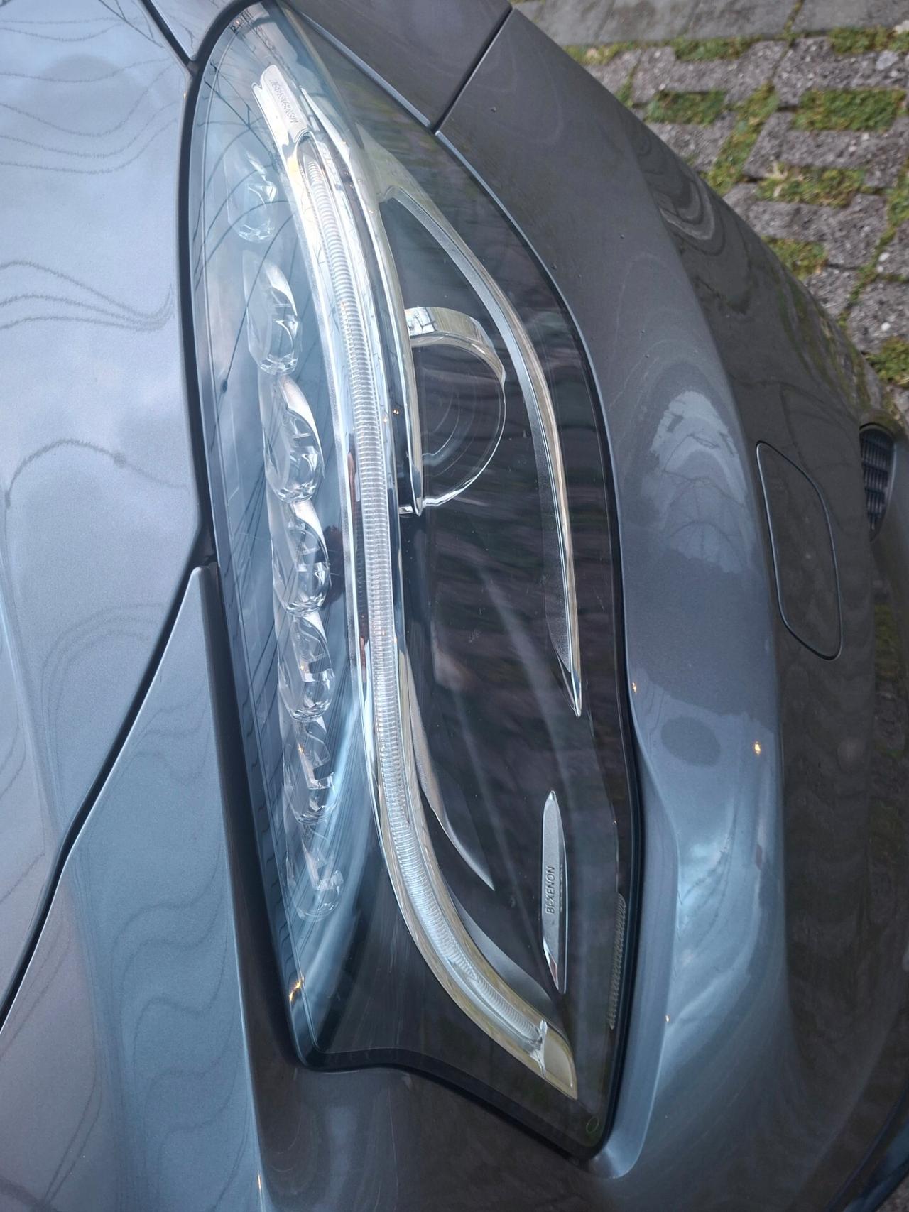 Mercedes-benz GLA 180 d Premium