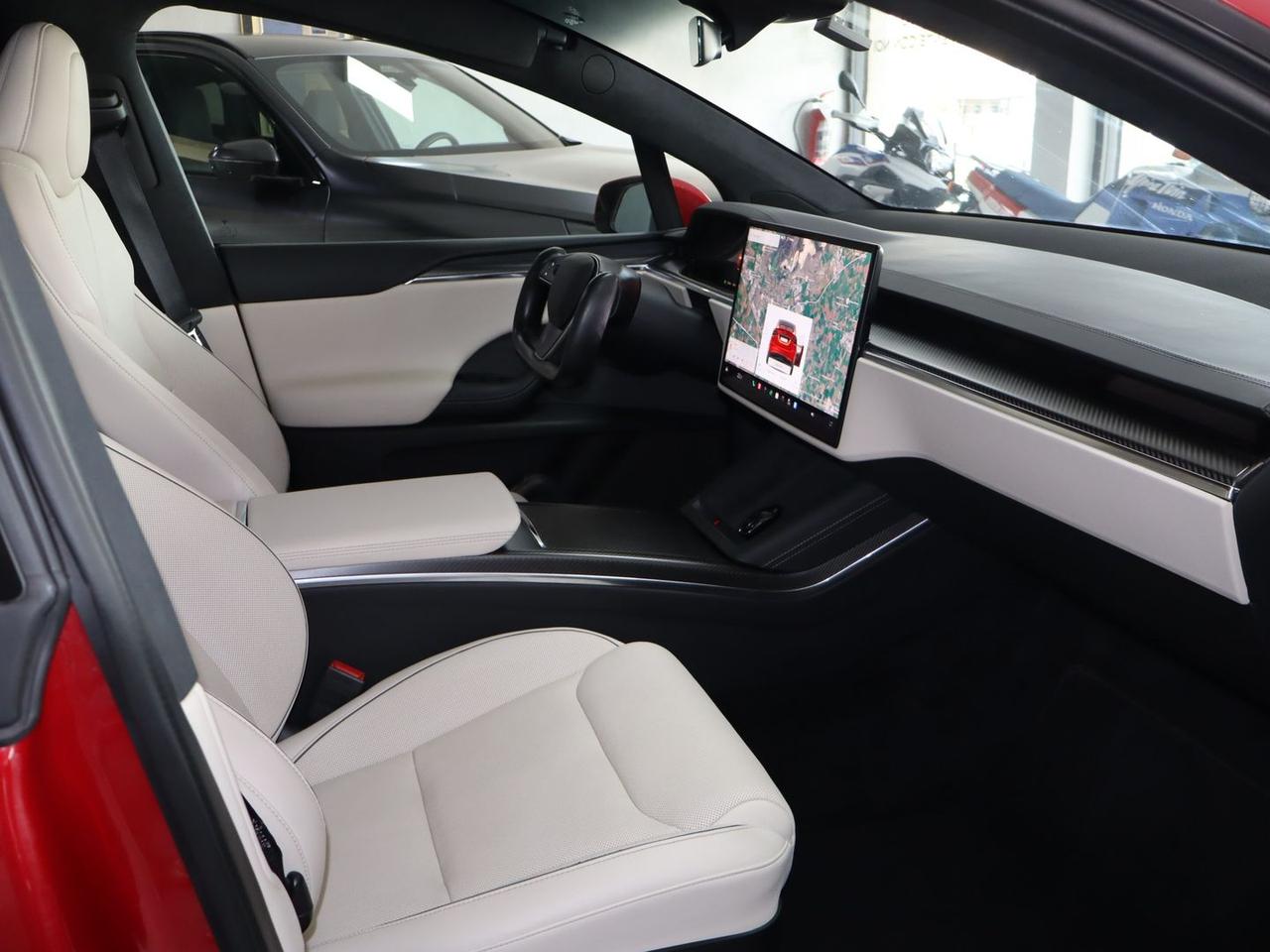 Tesla Model X Plaid #11739