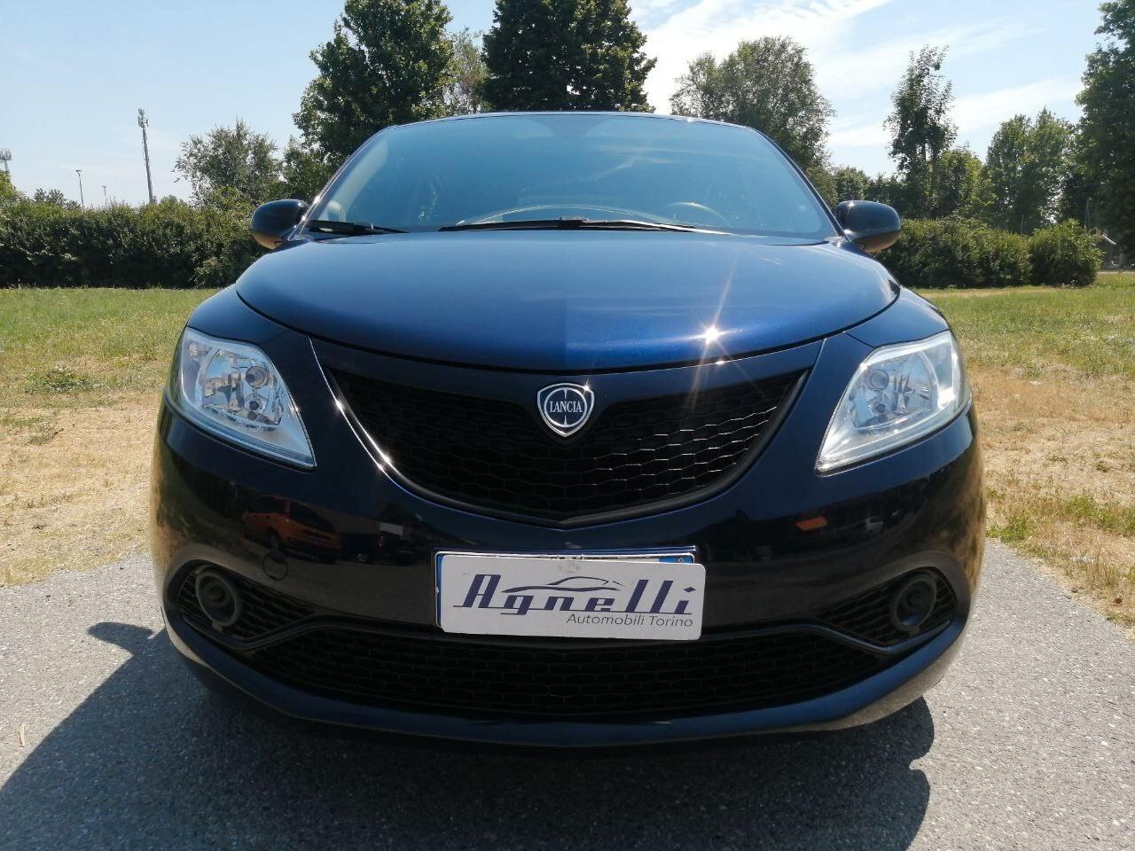 Lancia Ypsilon 1.2 69 CV 5 porte Gold