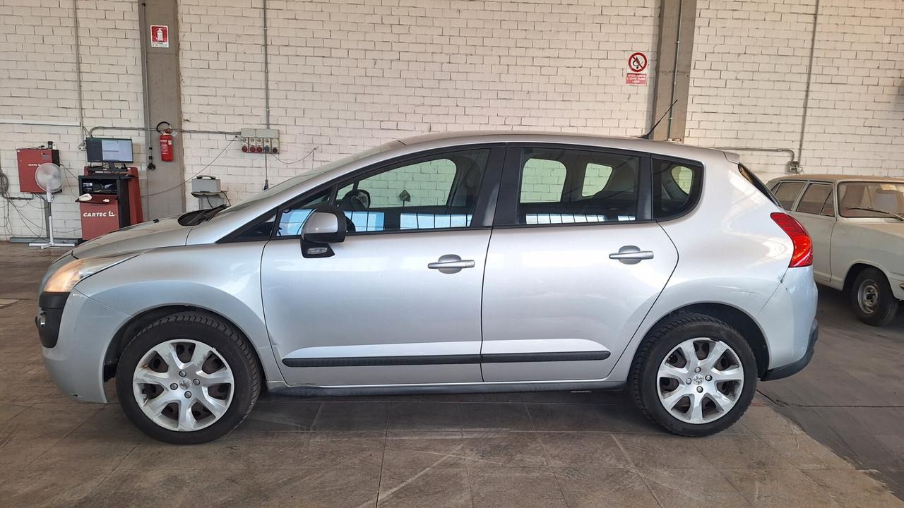 Peugeot 3008 1.6 HDi 115CV Business