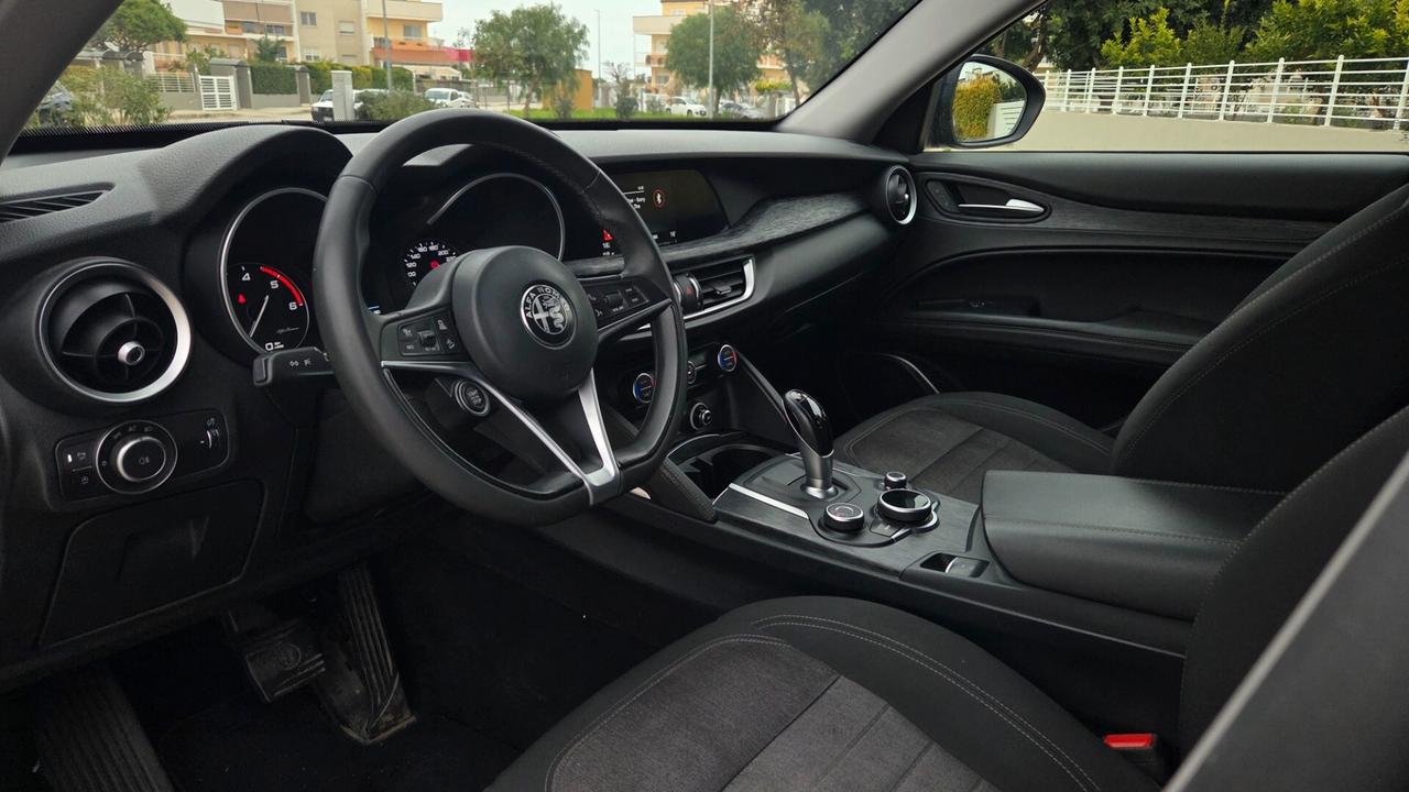 Alfa Romeo Stelvio 2.2 Turbodiesel 190 CV AT8 Q4 Business
