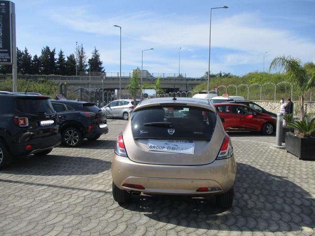LANCIA Ypsilon 1.0 FireFly 5 porte S&S Hybrid Ecochic Gold