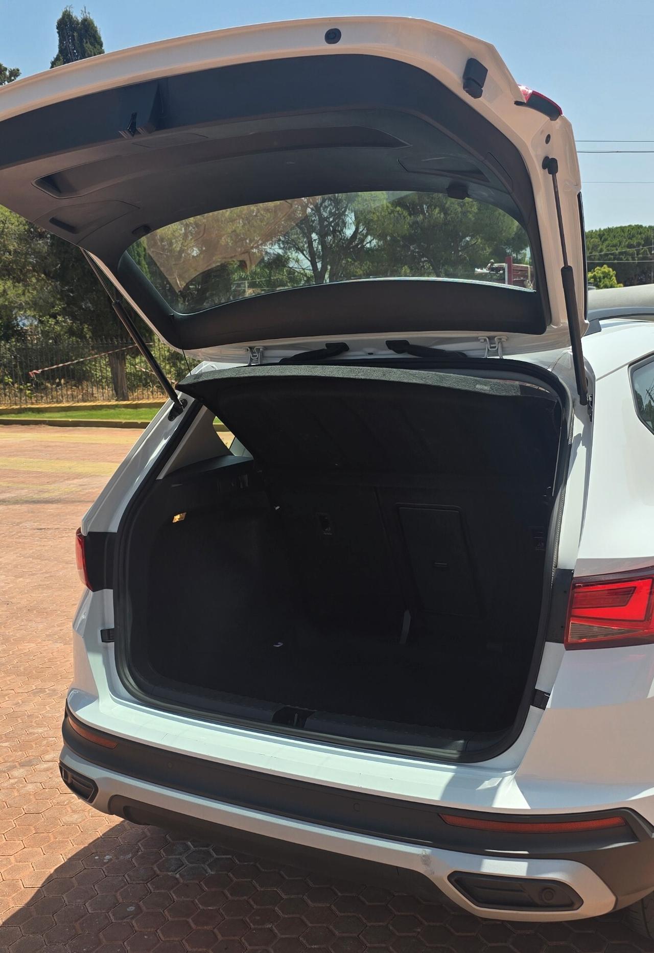 Seat Ateca 1.5 EcoTSI 150 CV Business – SUV Dinamico e Tecnologico