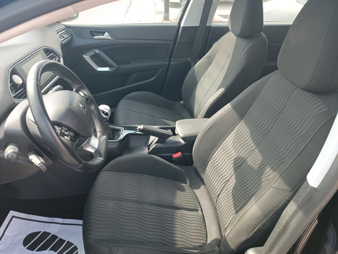 Peugeot 308 120 cv diesel