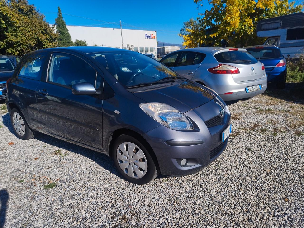 Toyota Yaris 1.0 3 porte Sol