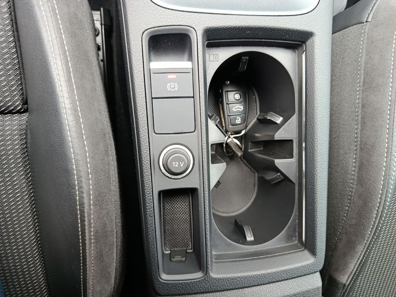 Audi Q3 S Line 2.0 35 TDI #8385