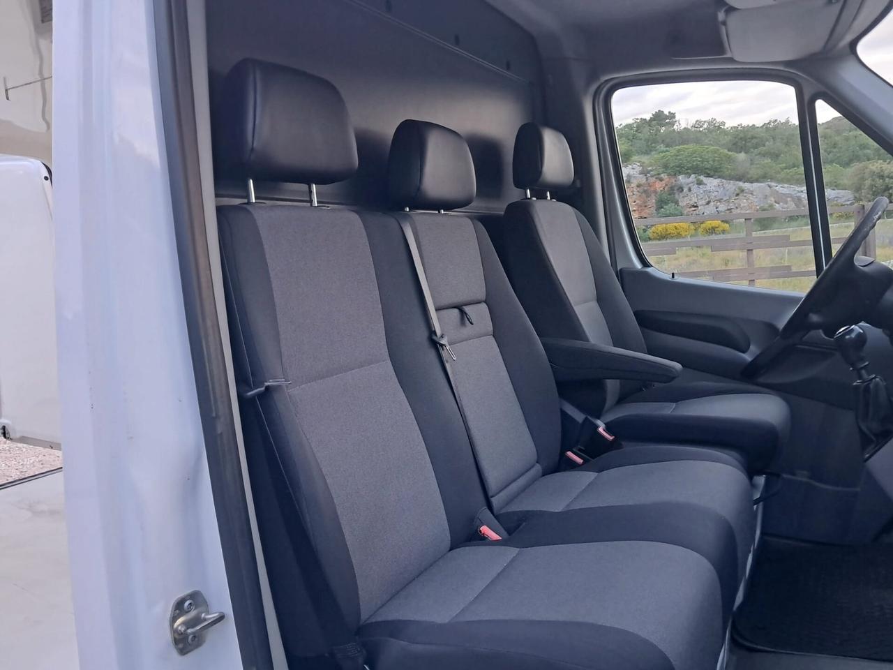 Volkswagen Mini Crafter coibentato con frigo (motore nuovo) Iva ESCLUSA