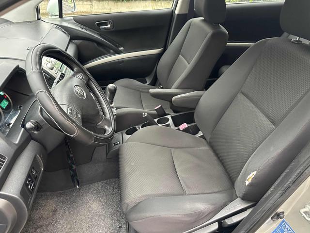 TOYOTA Corolla Verso 2.0 16V D-4D Sol