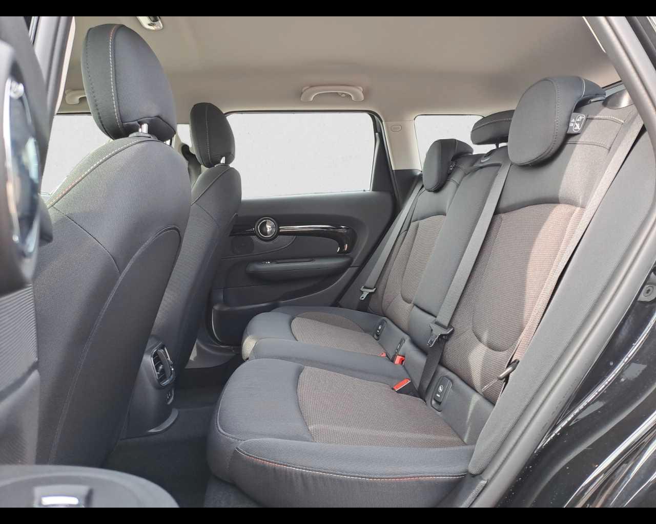 MINI Mini Clubman (F54) - Mini 2.0 Cooper D Classic Clubman