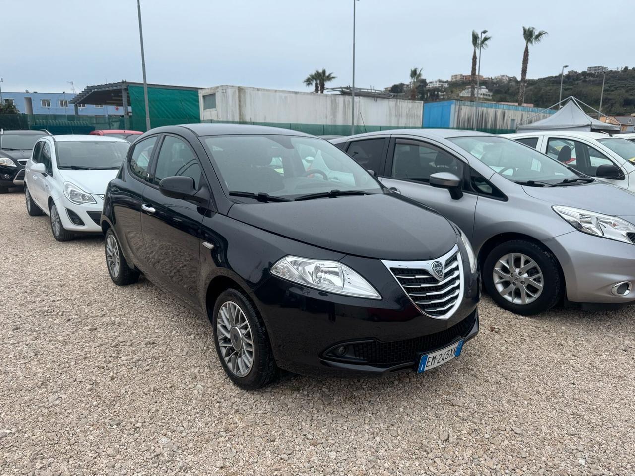 Lancia Ypsilon 1.2 69 CV 5 porte GPL Ecochic Gold