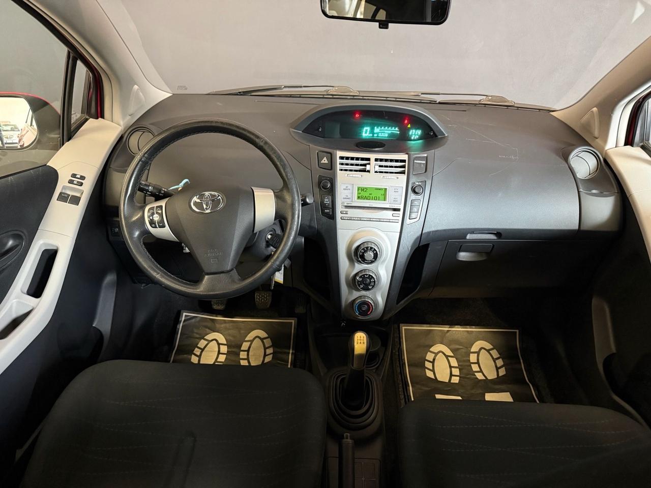 Toyota Yaris 1.0 5 porte Sol
