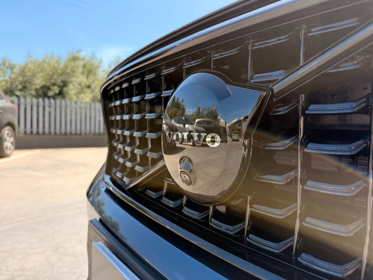 Volvo XC40 B3 automatico Ultra Black Edition