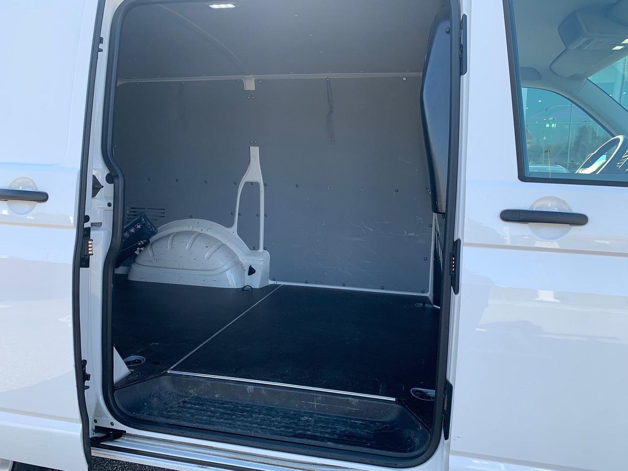 Volkswagen T6.1 Transporter t6.1 28 2.0 tdi 110cv business p.c.