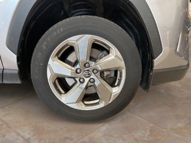TOYOTA RAV 4 MY23 RAV4 2.5 HV (218CV) E-CVT 2WD Dynamic