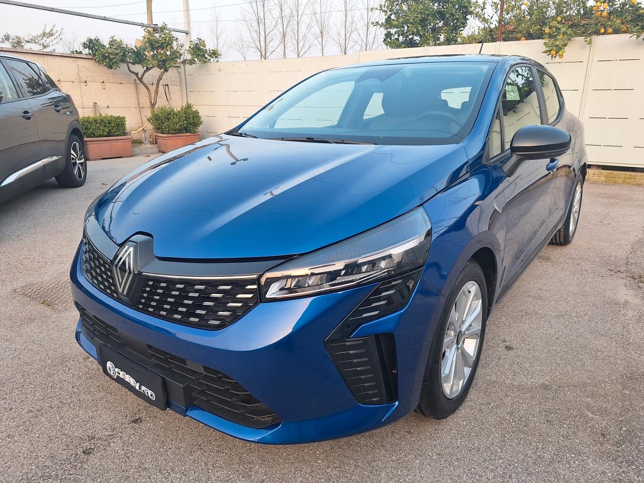 Renault Clio EVOLUTION 1.0 TCe 90cv NAV+RETROCAM. 2025