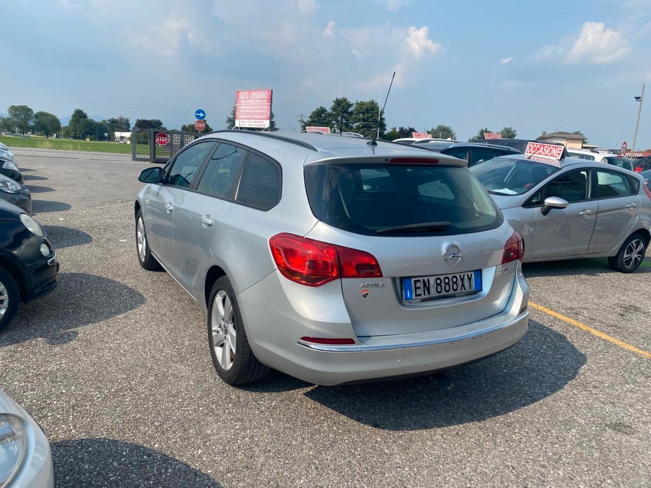 Opel Astra 1.7 CDTI 110CV Sports Tourer Cosmo