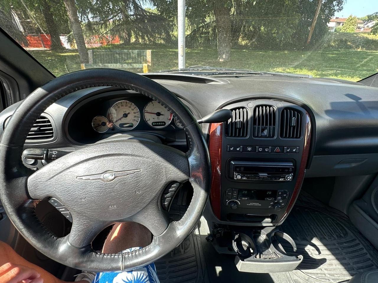 Chrysler Voyager Grand 2.8 CRD cat Limited Auto