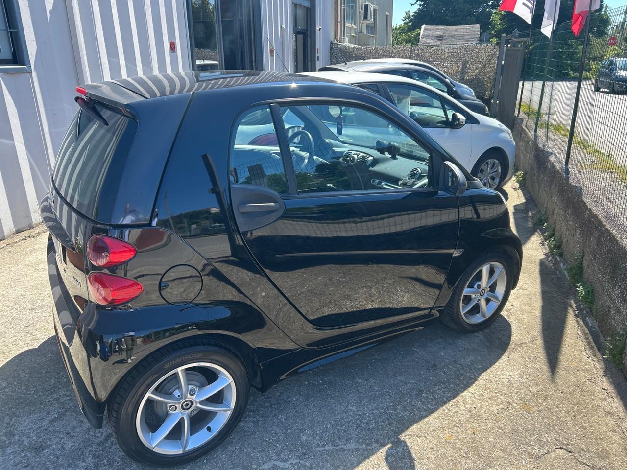 Smart ForTwo 1000 52 kW MHD coupé pulse