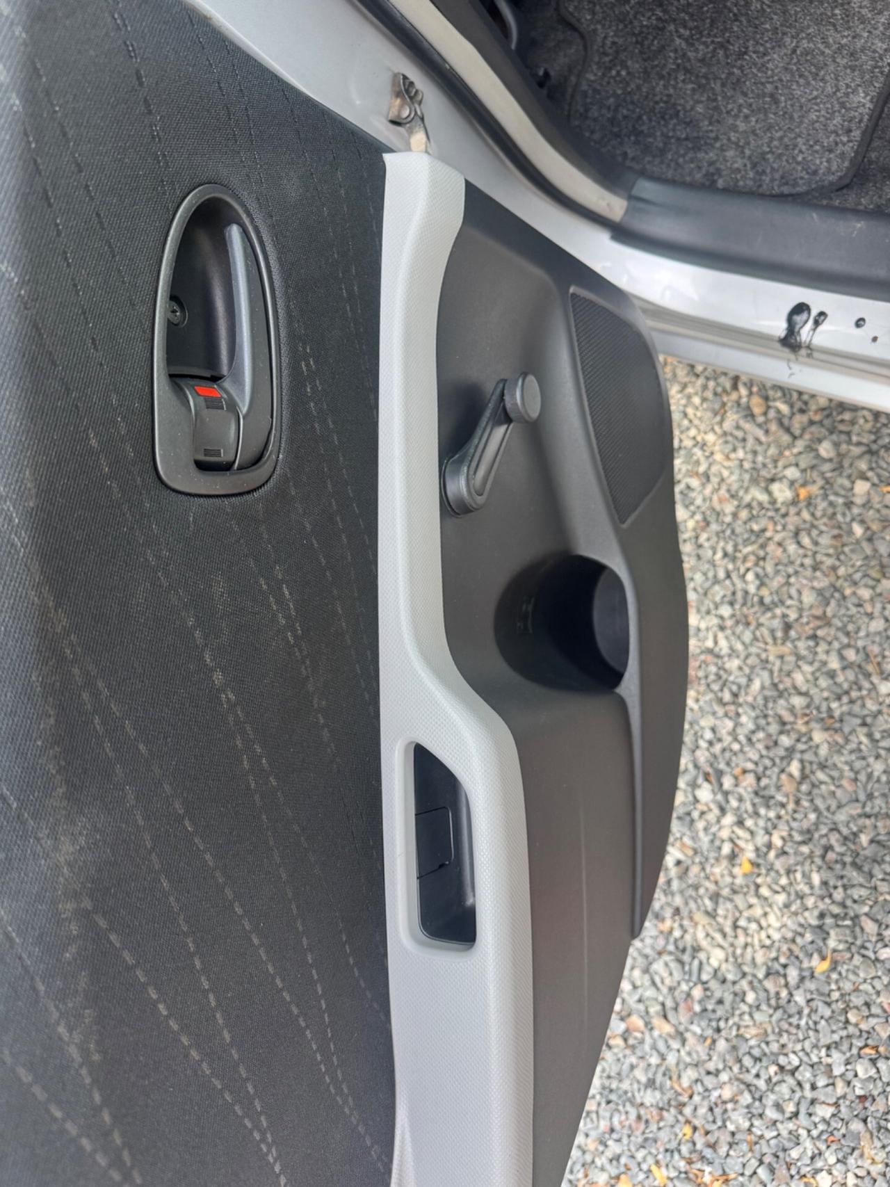Toyota Yaris Benz automatica
