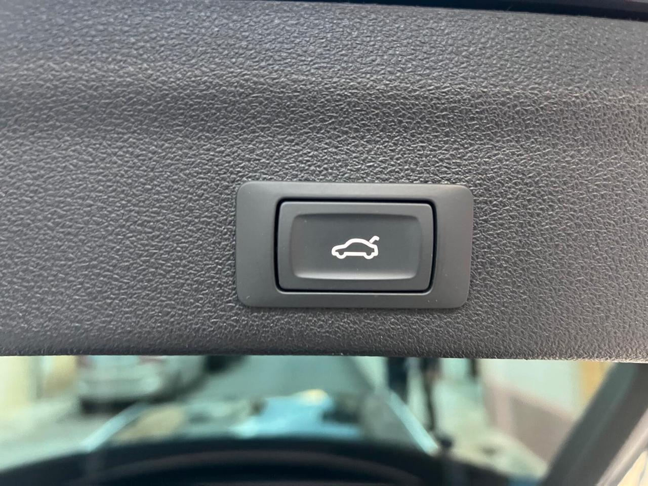 AUDI A6 AVANT 40 2.0 TDI MHEV 204CV QUATTRO PELLE NAVI ANNO 2021