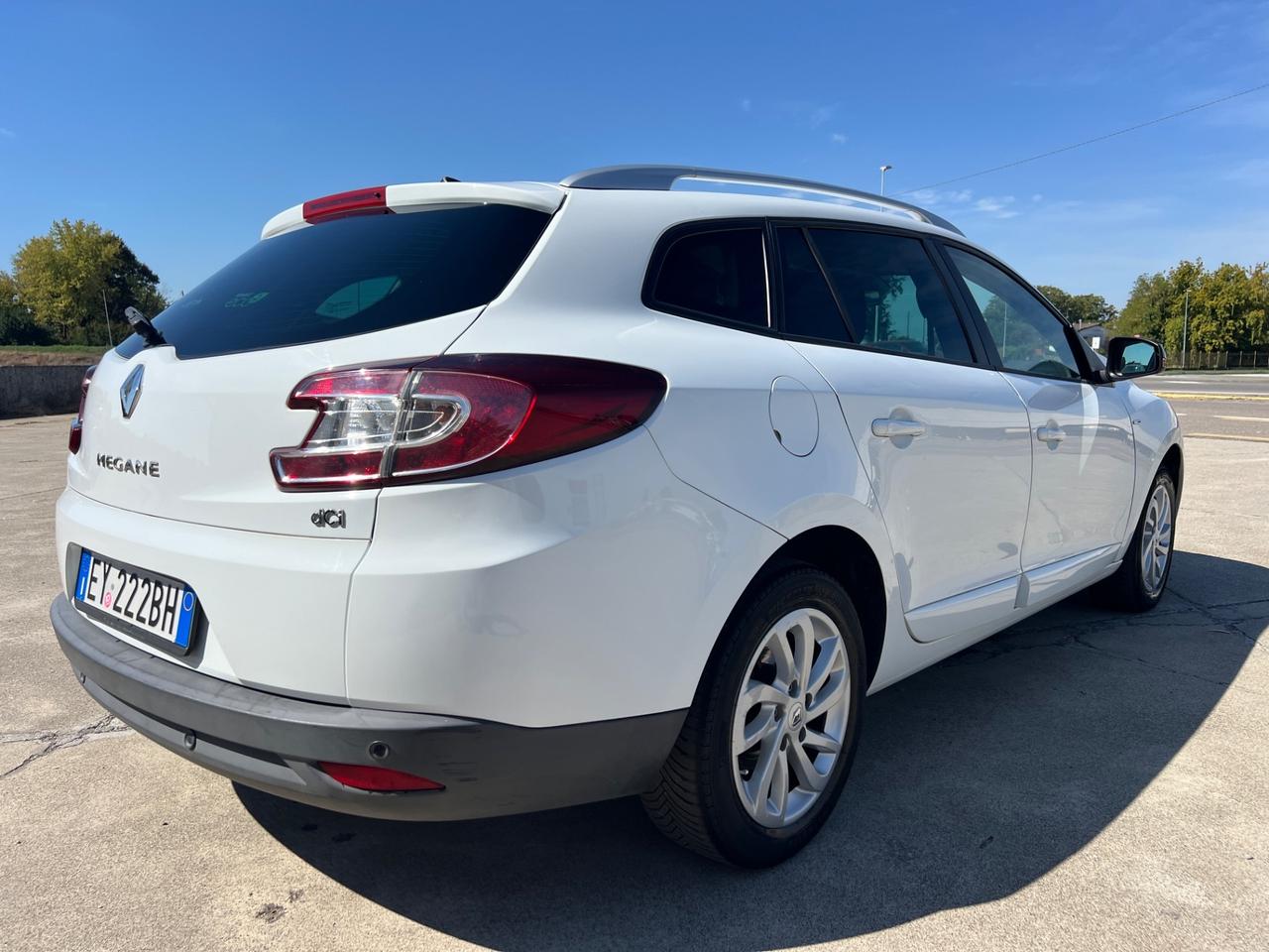 Renault Megane Mégane 1.5 dCi 110CV EDC SporTour Wave