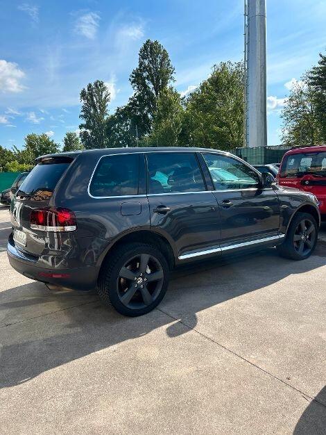 Volkswagen Touareg 3.0/240CV V6 TDI DPF tip.