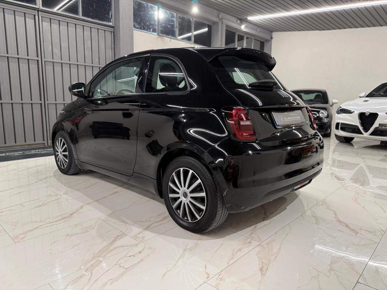 Fiat 500 500e 3+1 42 kWh La Prima