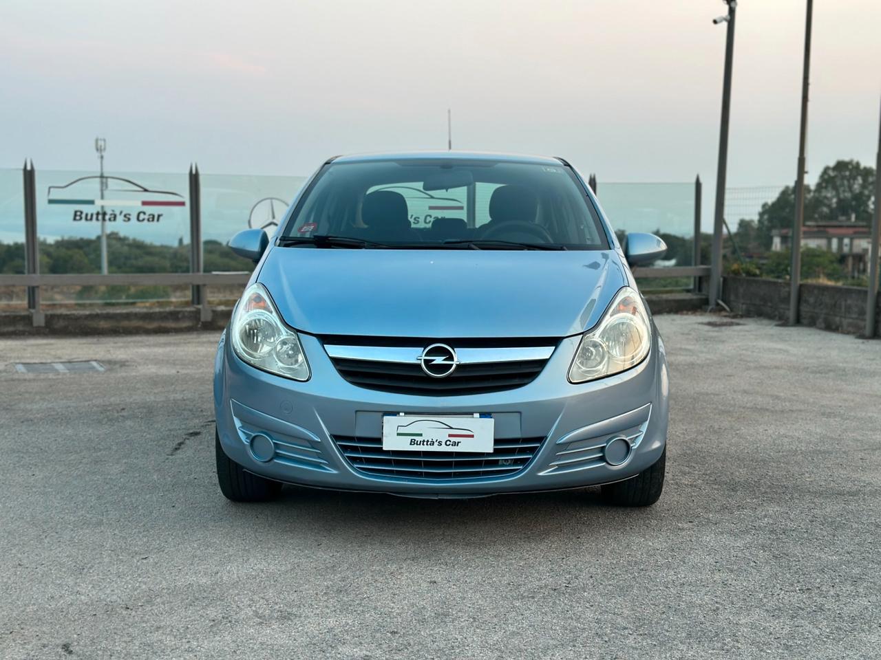 Opel Corsa 1.2 5 porte Automatica