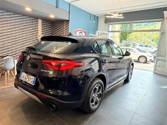 Alfa Romeo Stelvio 2.2 Turbodiesel 160 CV AT8 RWD Super Business