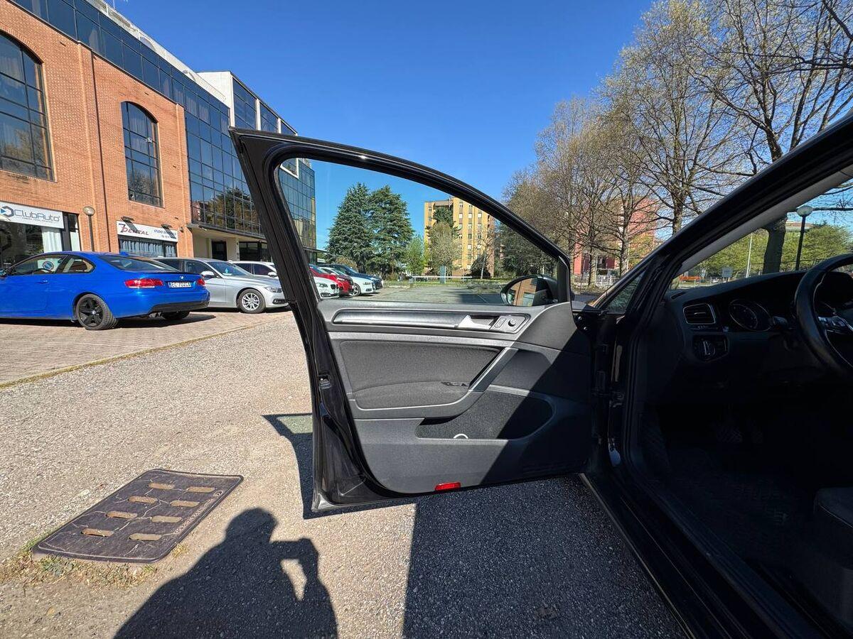 Volkswagen Golf 2.0 tdi Highline Executive 150cv 5p dsg E6