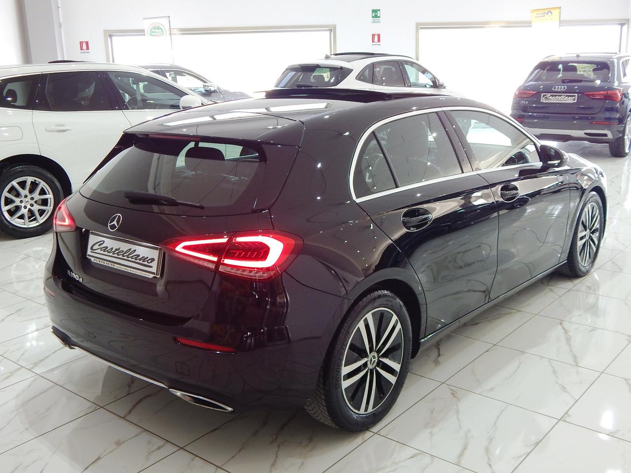 Mercedes-Benz A 180 d Sport Aut. TETTO-NAVI-PELLE-LED-XENON-KAMERA