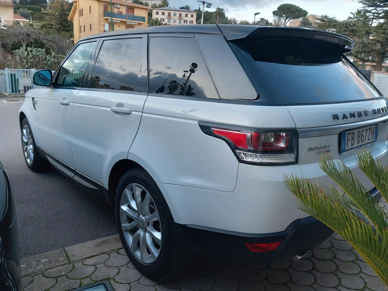 Land Rover Range Rover Sport Range Rover Sport 3.0 TDV6 HSE