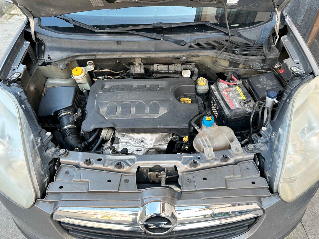 Opel Combo 1.6 CDTi 105CV - 2013