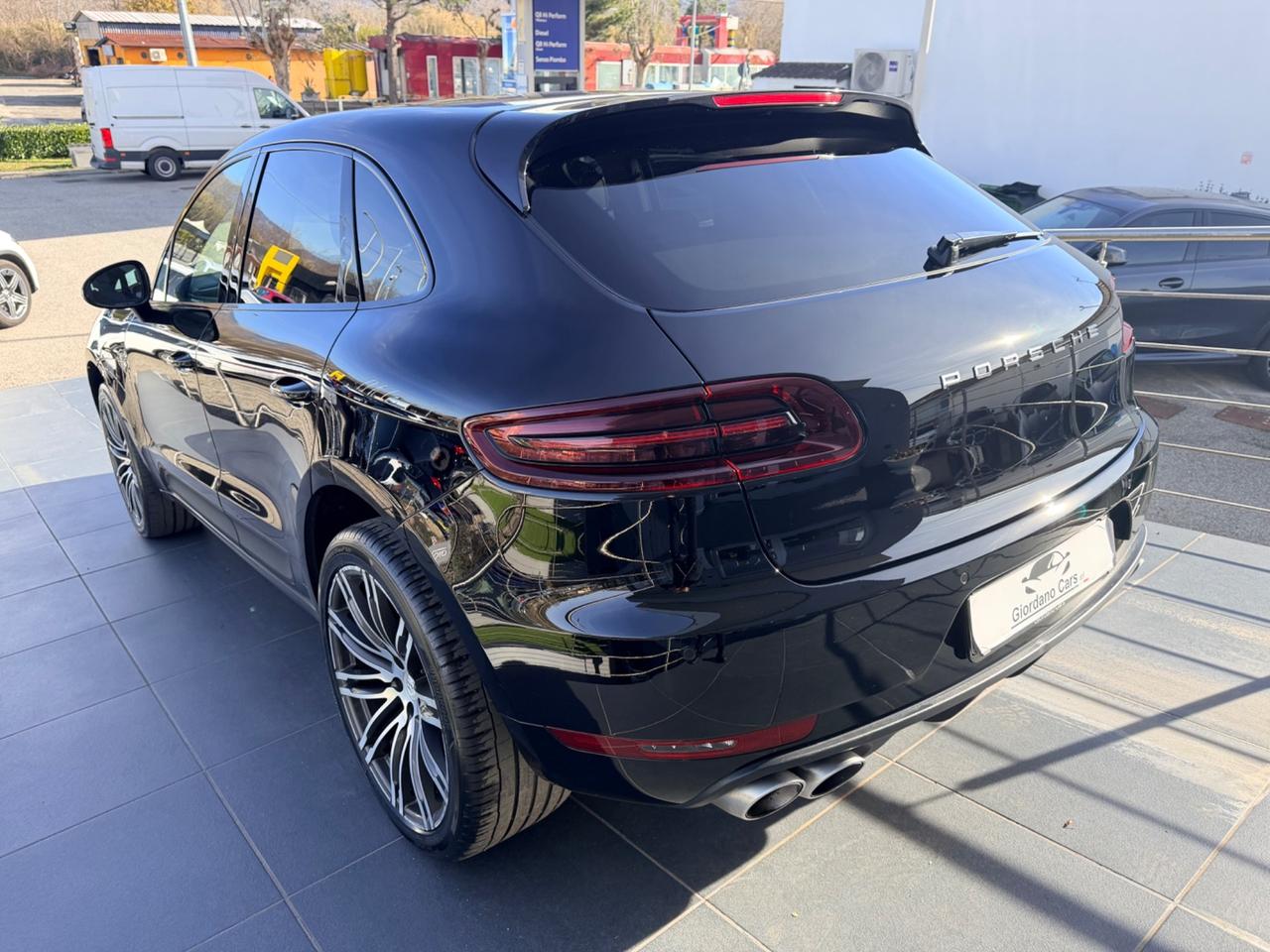 Porsche Macan 3.0 S Diesel black edition in garanzia