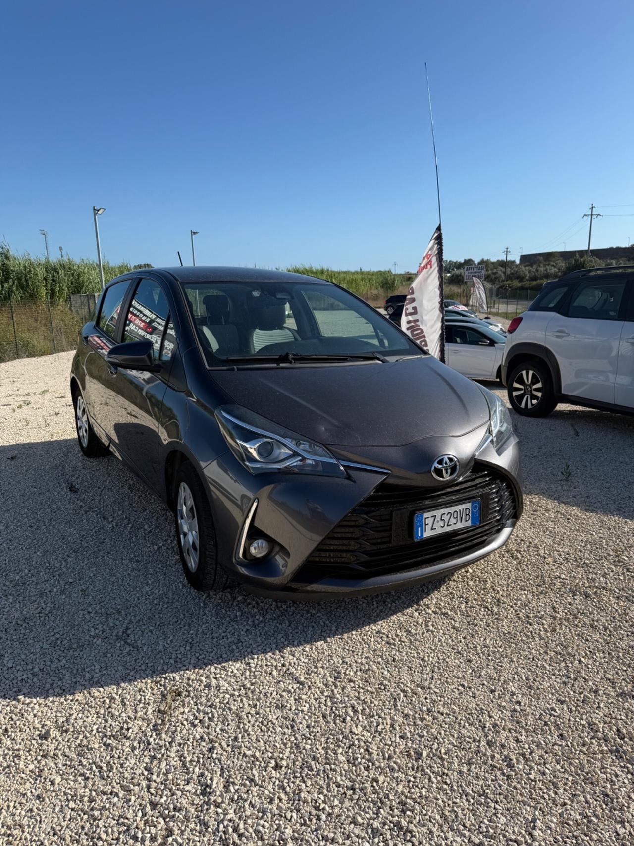 Toyota Yaris 1.0 72 CV 5 porte Active