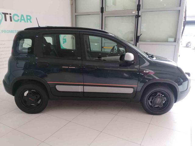 FIAT Panda 1.0 FireFly S&S Hybrid Garmin